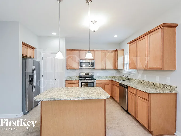 5519 Pinebrook Ln — Photo 5