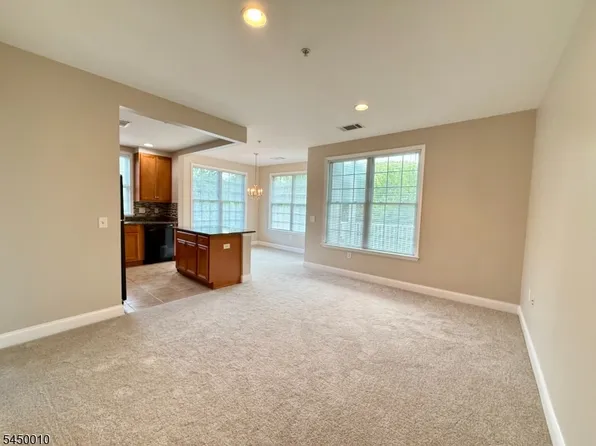7215 Coventry Ct #7215, Riverdale, NJ 07457