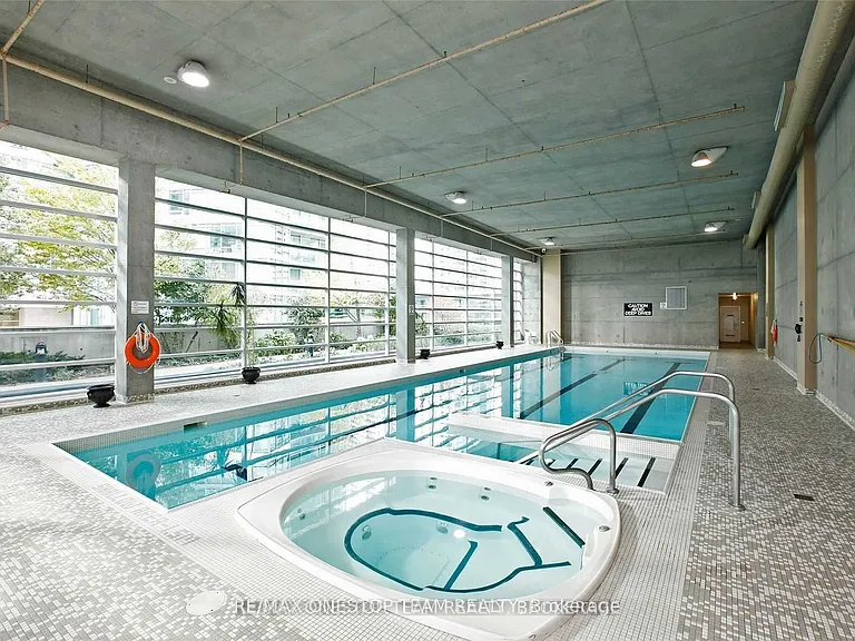 81 Navy Wharf Ct #3611 — Photo 13