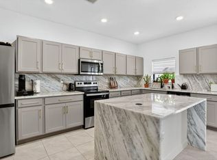 950 NW 3rd Ter, Pompano Beach, FL 33060