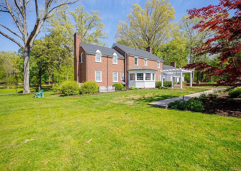 111 College Rd, Blackstone, VA 23824 Zillow