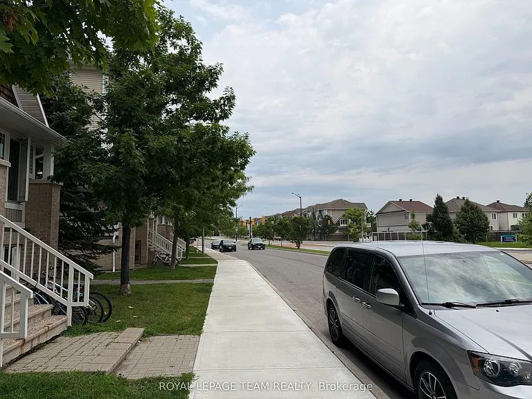 419 Chapman Mills Dr #A — Photo 5