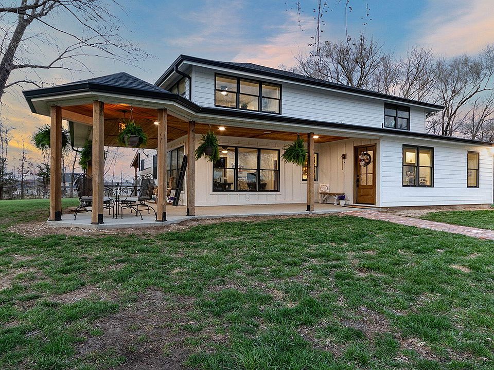 1st image of 2800 S Olivet Rd