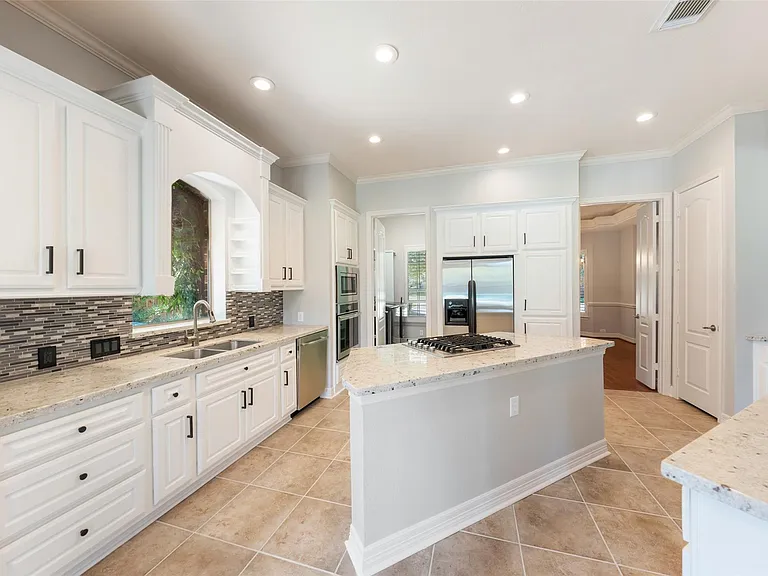 5450 Faircreek Ln — Photo 8