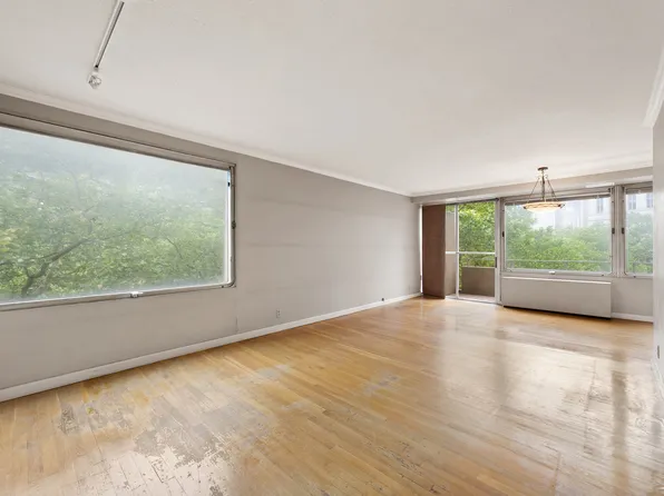 180 Park Row 5B image 2 of 14