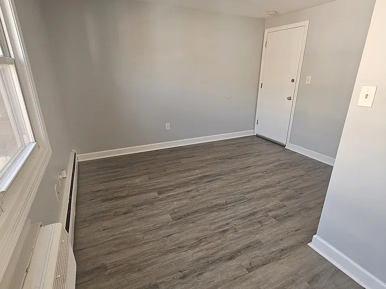 131 Green St #203 — Photo 4