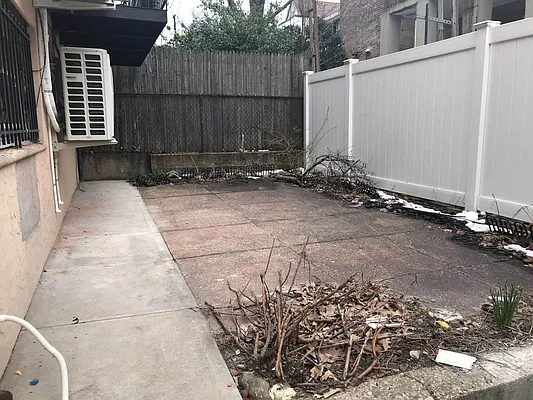 Rented by A Class Realty International | media 48