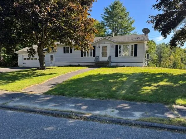 21 Bunny Street, Augusta, ME 04330