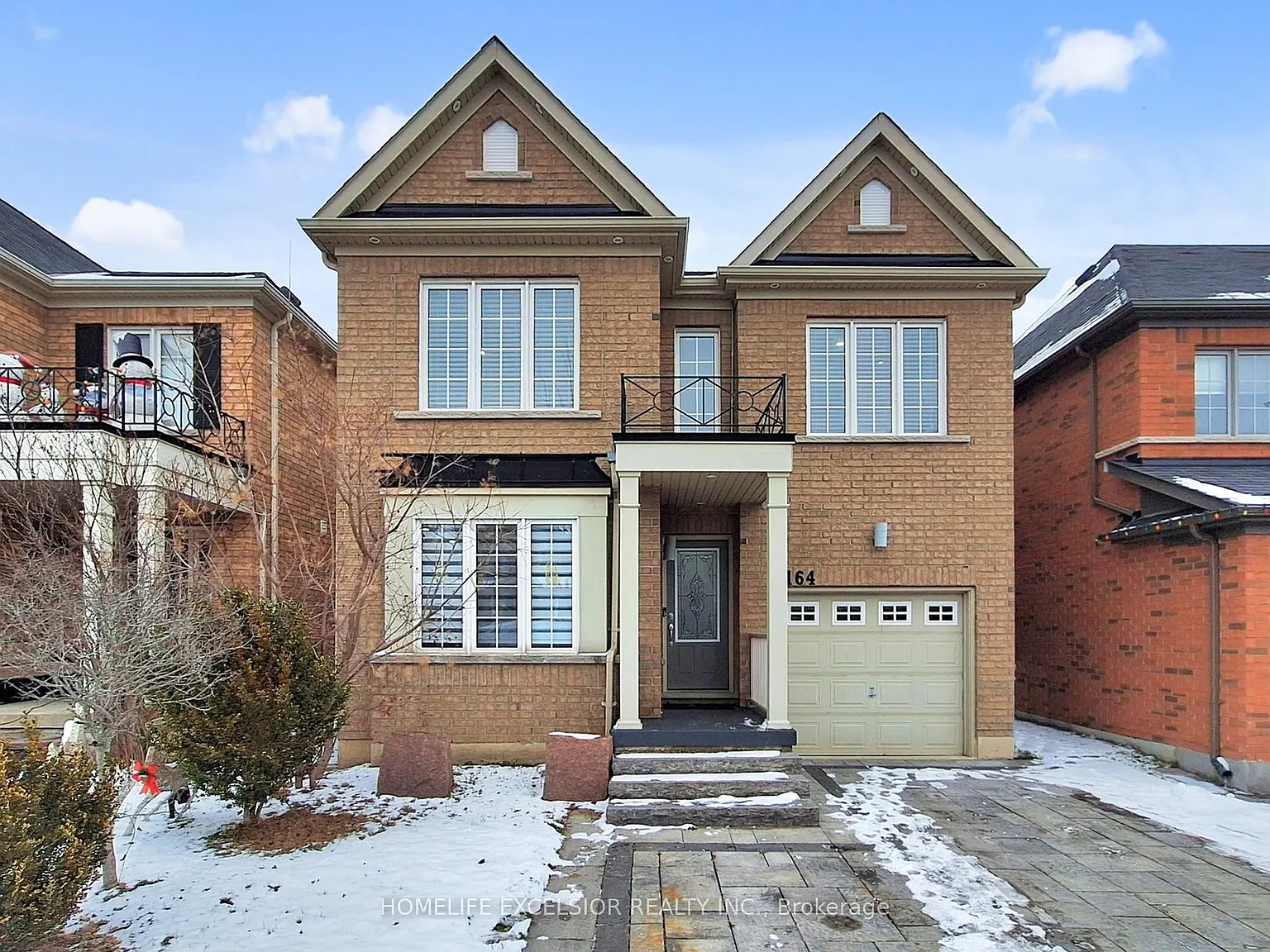 164 Webb St photo 1