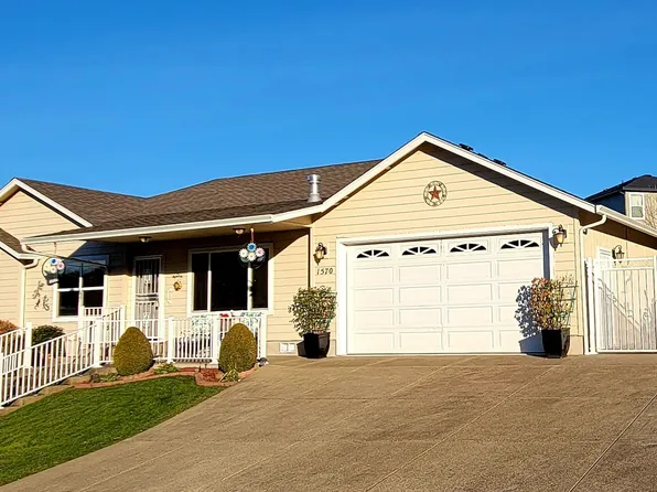 1570 W Basil St, Roseburg, OR 97471