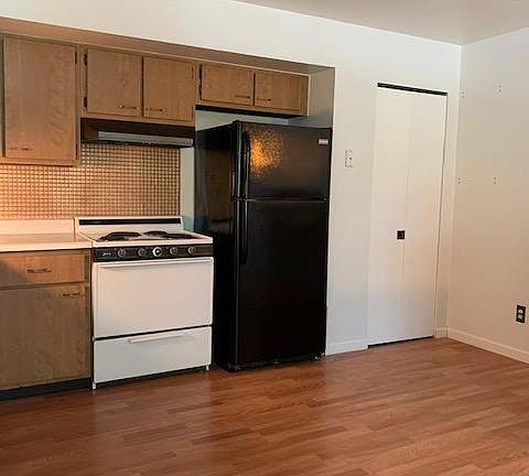 3rd image of 10265 Reavis Gardens Dr