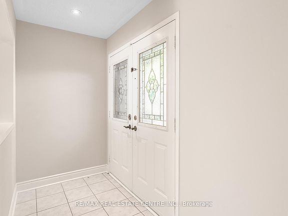 4th image of 6464 Hampden Woods Rd