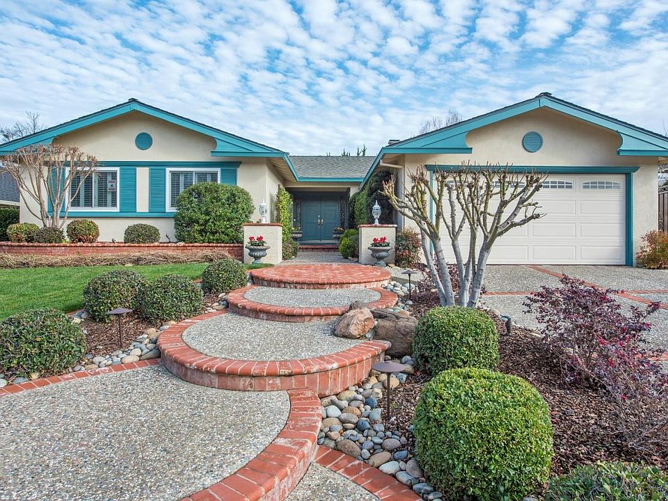 1st image of 6834 Burnside Dr