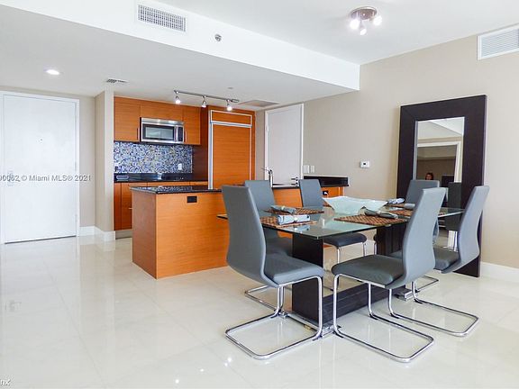 livingroom kitchen 4208