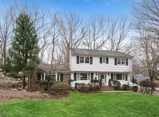 100 Youngs Rd, Mahwah, NJ 07430