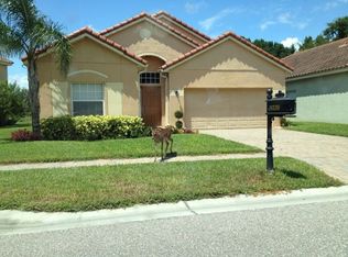4236 Fitzroy Reef Dr, Mims, FL 32754