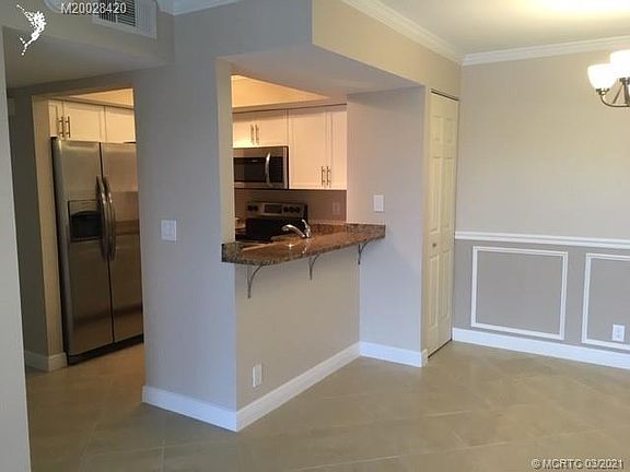2nd image of 1533 SE Royal Green Cir #202