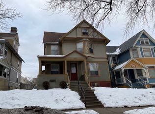 2437 W Kilbourn Ave, Milwaukee, WI 53233