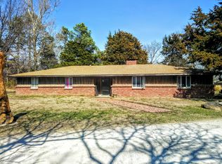 3095 N 3rd St, Chetopa, KS 67336