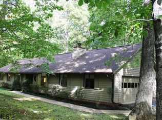 1210 Hunters Ridge Rd, Earlysville, VA 22936