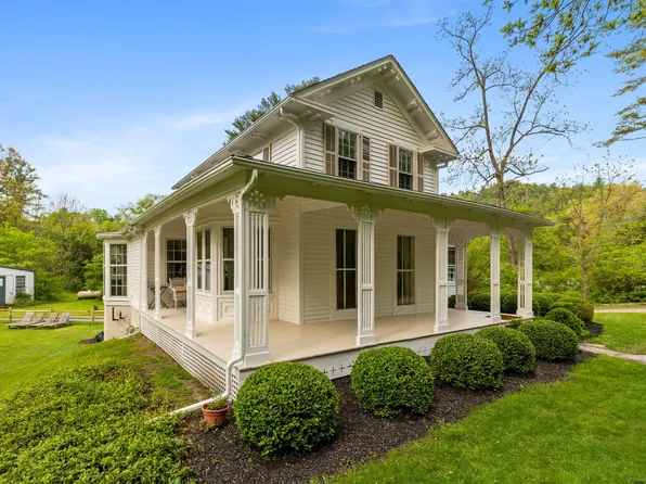 4 Lime Rock Hollow, Salisbury, CT 06039
