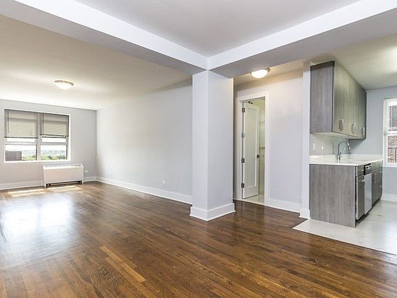 2nd image of 2004 Seagirt Blvd APT 6C
