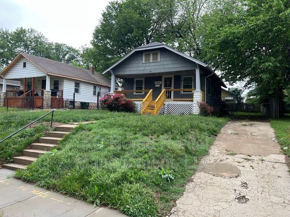2430 E 67th Ter