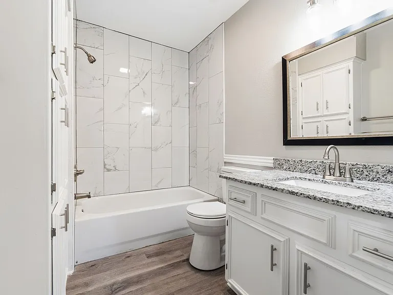 8208 Mark Ln — Photo 18