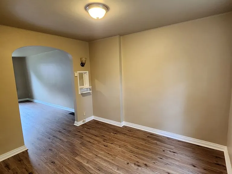 2618 Waldo St — Photo 10