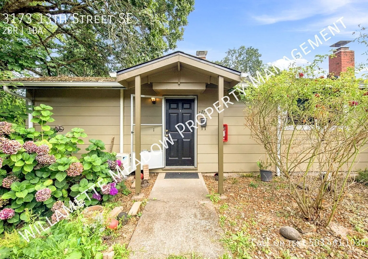 Move In Special $750 Off Your First Months Rent!! Wonderfully Centrally Located To Downtown And S... — Photo 1