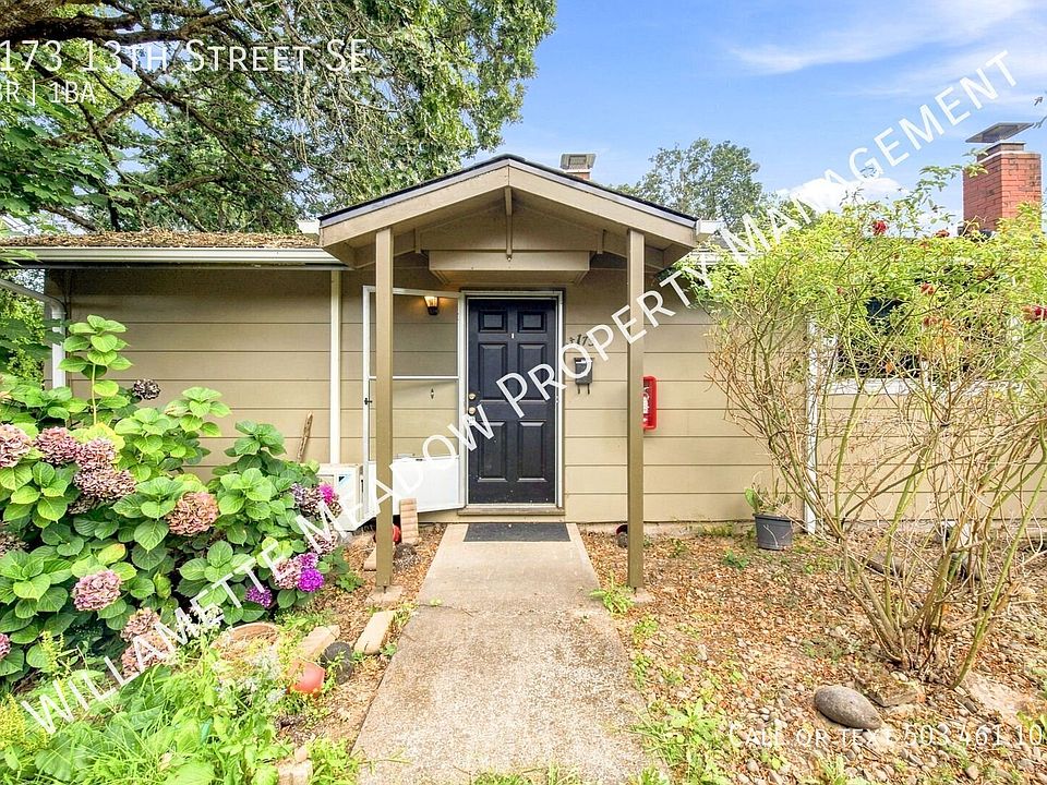 1st image of 3173 13th St SE