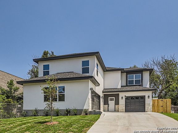 4th image of 815 BOOTH DR