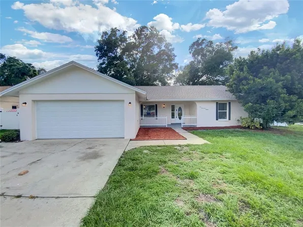 10080 82nd Ln, Seminole, FL 33777