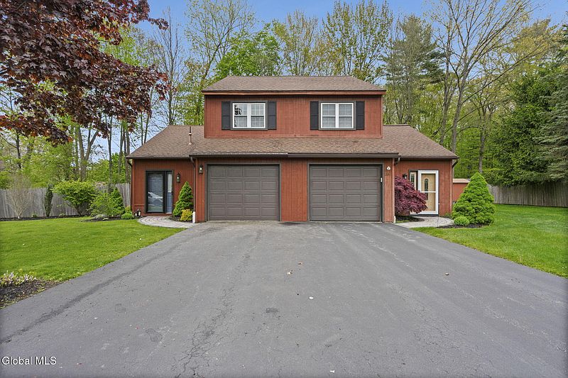 2nd image of 23B Woodcliffe Drive #23b