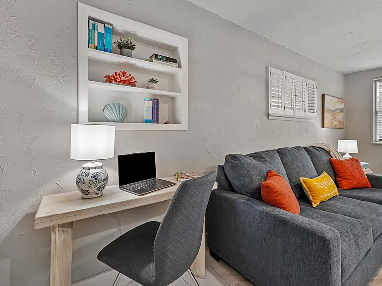 18 Ocean St — Photo 3