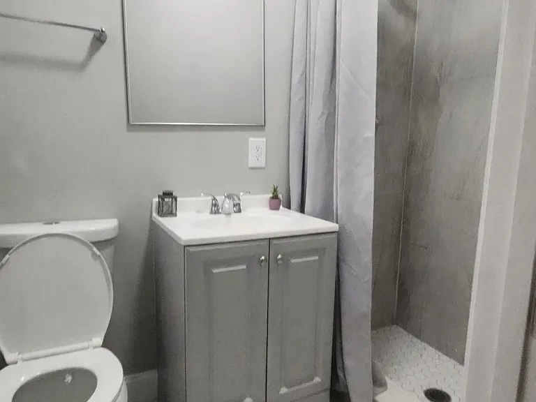 1025 Gaddis Ave — Photo 2