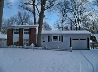 2542 Cherry Hill Rd, Toledo, OH 43615