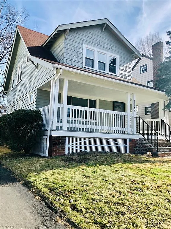 1155 Oxford Rd photo 1