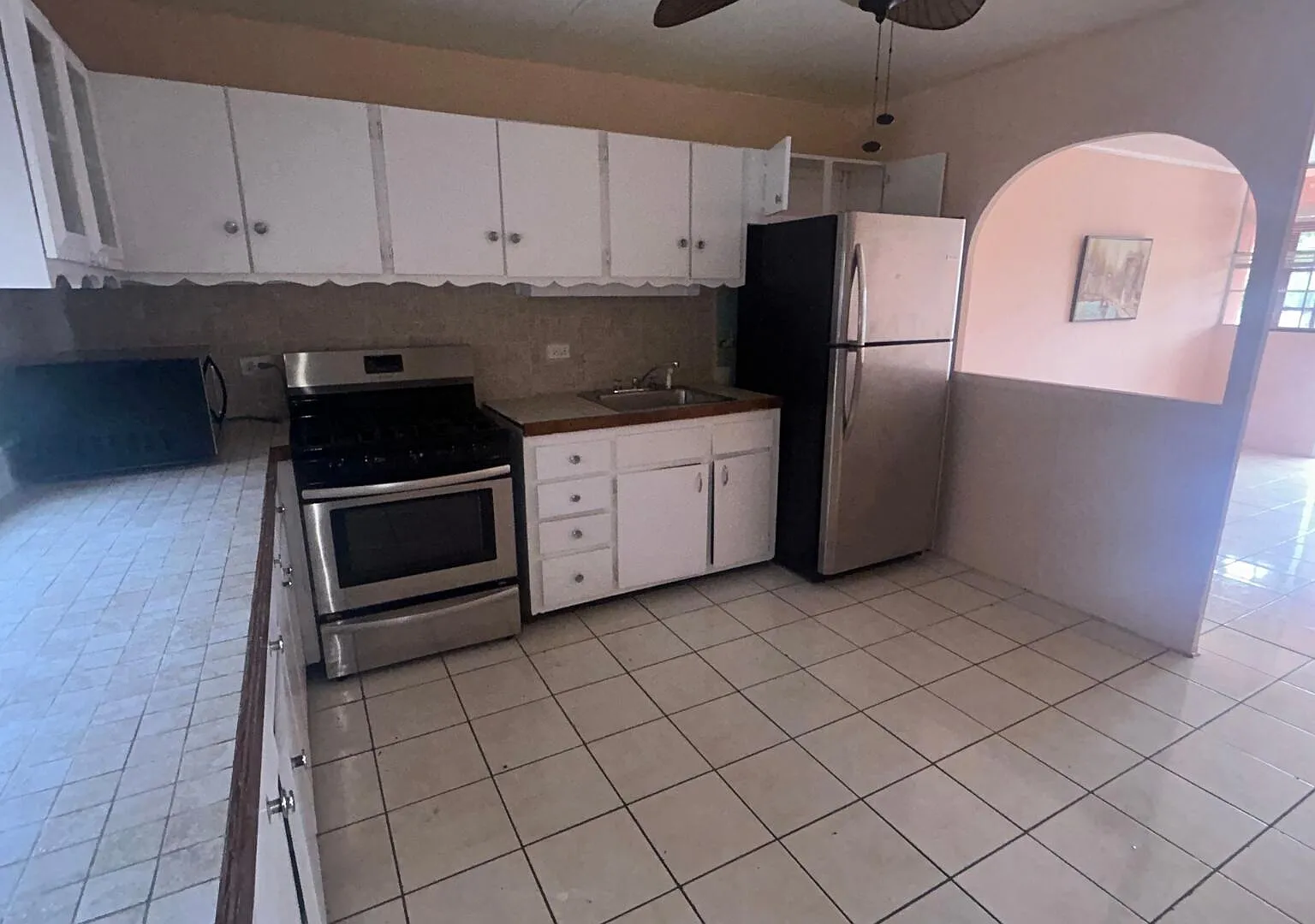 3 bed, $2,000 — Photo 4