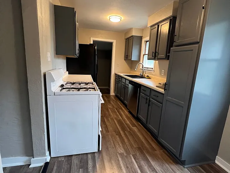 2901 Leola Ave — Photo 10