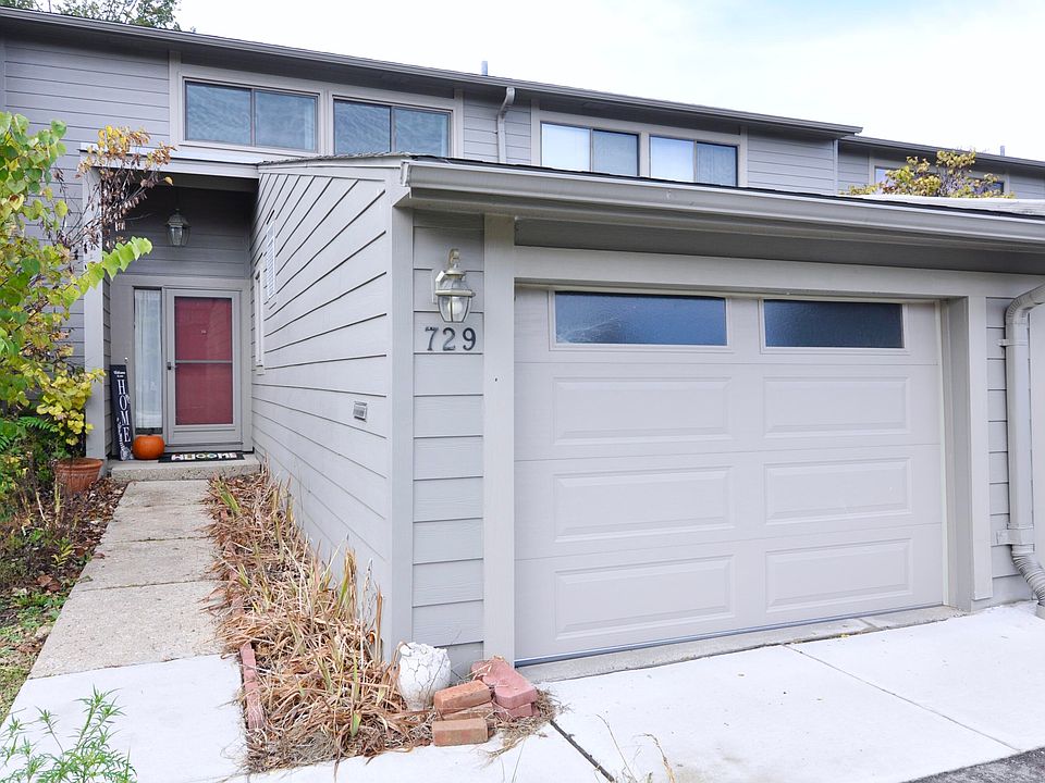 1st image of 729 Peninsula Ct