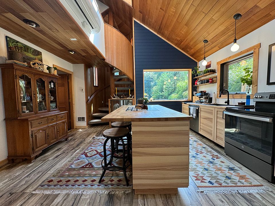 1st image of 11437 Vashon Hwy SW