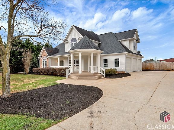 2nd image of 66 Sawtooth Oak Drive