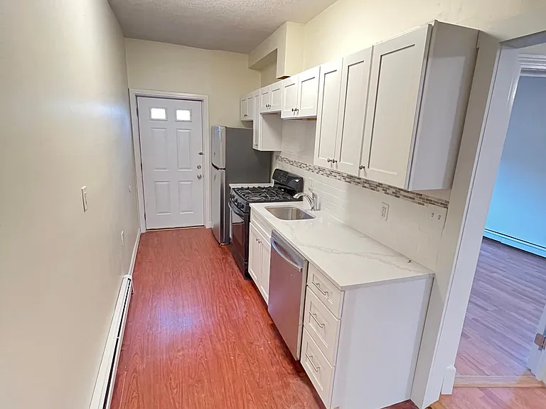 10 Gilman St #1 — Photo 2