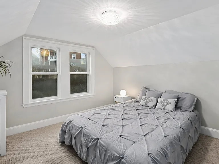 54 Edgecliff Rd #2 — Photo 15