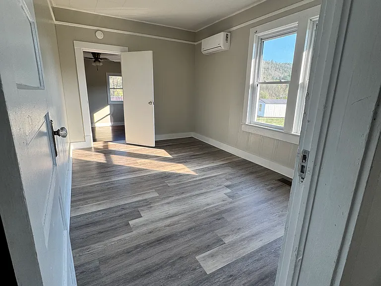 6208 Asheville Hwy — Photo 10