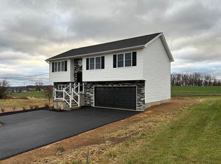 2448 Old Post Rd, Coplay, PA 18037