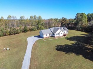 3734 Westwood Rd, Hamptonville, NC 27020