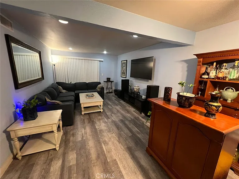 18620 Hatteras St #113 — Photo 14