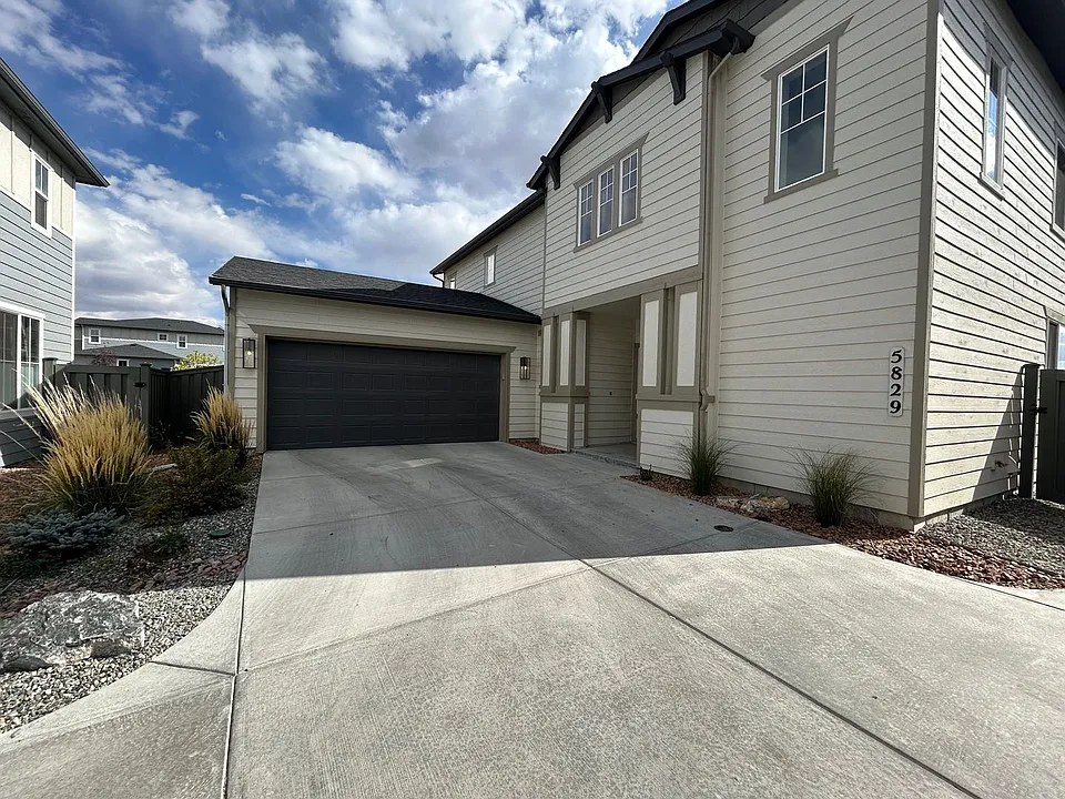 5829 Spring Breeze Dr